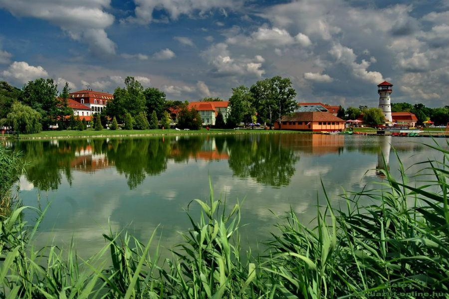 Kertvarosi Vendeghaz Oroshaza Exterior photo